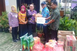 Diskominfo Kabupaten Tangerang Salurkan Bantuan Untuk Korban Banjir