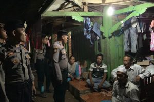 Dit Samapta Polda Banten Patroli ke Rumah Warga Ditinggal Mengungsi