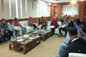 Omset Pedagang Merosot Sejak Tak Boleh Jualan di Alun-alun Pandeglang