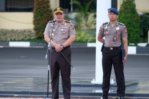 Apel Pagi Perdana Kapolda Banten Baru: Ada Penghargaan Ada Penindakan