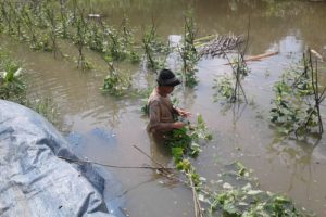 Warga Sayar Ngaku Tanamanya di Lahan Bendungan Sindangheula Belum Diganti Rugi