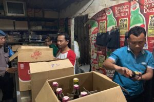 Operasi Cipkon Polres Serang Kota Amankan Puluhan Botol Miras