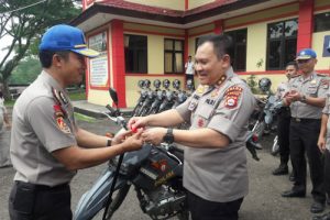 Kapolda Banten Serahkan 20 Kendaraan Raimas Untuk SPN Mandalawangi