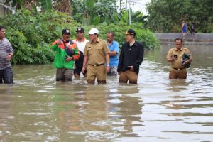 Sekda Kabupaten Tangerang Tinjau Lokasi Banjir