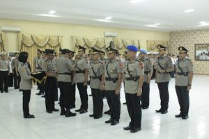 Kapolda Banten Lantik Delapan Pejabat Utama dan Kapolres Serang