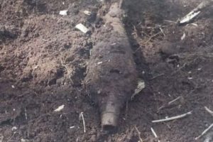 Petani Cisauk Temukan Benda Mirip Bom di Kebun