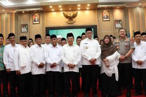 Jusuf Kalla Lantik PW Dewan Masjid Indonesia Banten