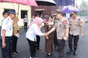 Kapolda Banten Serahkan Kendaraan Operasional ke Polres Pandeglang