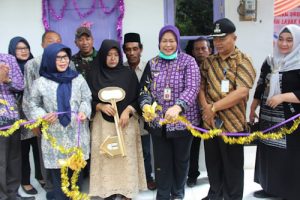 Kadis Koperasi Kabupaten Tangerang Resmikan Renovasi Rumah Layak Huni di Cisoka