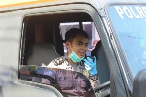 Sat Binmas Polres Serang Kota Gunakan Kendaraan Operasional Cegah Corona