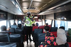 Ditlantas Polda Banten Beri himbauan ke Karyawan Ekspedisi dan Penumpang Bus