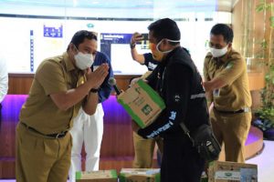 Wali Kota Tangerang dan Pegawai Sumbang Rp1,89 Miliar, Bantu Warga Terdampak Covid-19