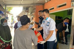 Bumi Pertiwi Foundation dan Smanitra, Salurkan Ratusan Paket Sembako ke Warga Tangerang