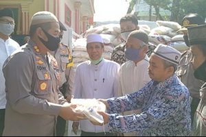 Pamitan, Kapolres Serang Kota Serahkan Dua Ton Beras ke FSPP