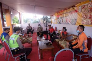 Kapolda Banten Tinjau Pos Check Point dan Mako Polres Pandeglang