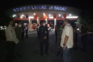 Malam Takbiran, Bupati Tangerang Pantau Check Point