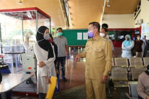 Turun Tangan ke Disdukcapil dan Disnakertrans, Syafrudin Minta Pegawai Responsif