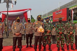 Kapolri Lepas Baksos Serentak HUT Bhayangkara Ke-74