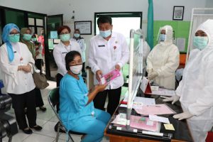 Sekda Kabupaten Tangerang Pantau Penerapan Protokol Kesehatan di Puskesmas