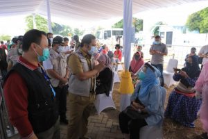 Walikota Tangerang Tinjau Rapid Test Massal di Cibodas
