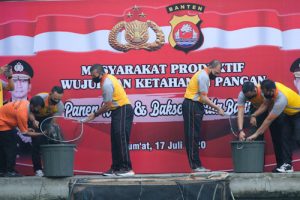 Wujudkan Ketahanan Pangan Nasional Polda Banten Panen Raya Ikan
