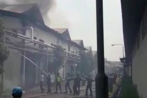 Pabrik Argo Pantes Tangerang Terbakar