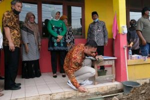 Ratu Ati Hadiri Pembangunan Musholla di SD Gerem 1 ‘Kerja Dengan Ikhlas’