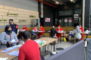 Tenant di Aeon Mall BSD Tangerang Ikuti Rapid Test
