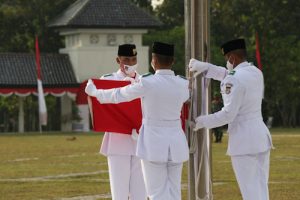 Wabup Tangerang Pimpin Upacara Penurunan Bendera