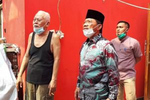 Sachrudin Sambangi Rumah Tokoh Masyarakat Periuk yang Roboh 