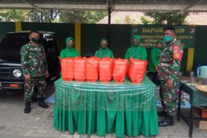 Dapur Umum Tahap 3 Koramil-03/Legok Bagikan 150 Nasi Bungkus