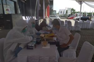 Clique Kitchen & Bar Rapid Test Gratis Ratusan Warga
