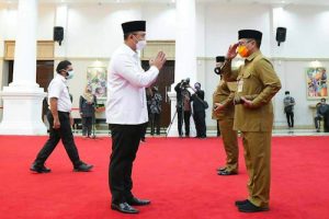 Wagub Banten Lantik Pjs Bupati Pandeglang dan Serang
