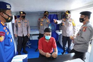 Kabarhakam Polri Tinjau Kapal Poliklinik Terapung Polda Sumut