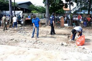 Sambut Sumpah Pemuda Elemen Kecamatan Cibodas Bersihkan Lahan Bekas Terminal