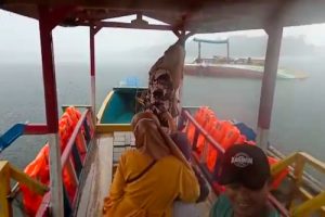Perahu Angkut Puluhan Orang Terbalik di Cikoncang, Korban Meninggal Satu Kampung