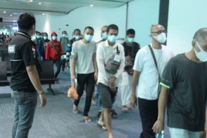 Ratusan WNI Eks Deteni Malaysia Tiba di Bandara Soetta