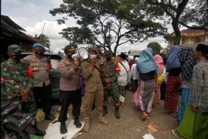 Kapolresta Tangerang dan Dandim 0510 Bubarkan Kerumunan Acara Haul 