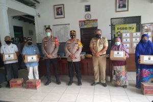 Polres Metro Tangerang Kota Baksos di Kampung Tangguh Pinang