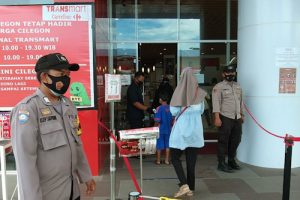 Libur Nataru Polres Cilegon Himbau Prokes di Pusat Perbelanjaan