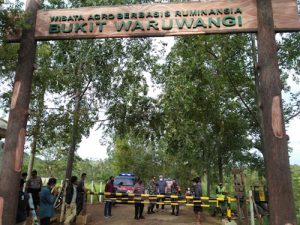 Kapolsek Cinangka Tutup Objek Wisata Bukit Waruwangi