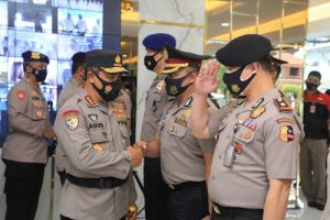 390 Personel Baharkam Polri Naik Pangkat