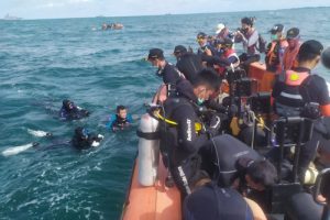 Tim Gabungan TNI AL Temukan Black Box Sriwijaya SJ-182