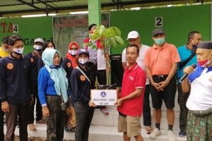 Lima Lembaga Rayakan HUT 1 JMSI dengan Penghijauan dan Baksos