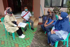 Bidang UKM Dinkop dan UKM Kota Tangerang Cek Langsung Warga Penerima Bantuan