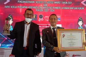 YLBH-BK Sulsel Raih Penghargaan dari Kemenkumham