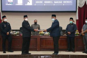 Gubernur dan DPRD Banten Paripurna Raperda Pengelolaan Keuangan Daerah
