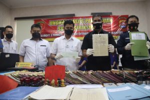 Terbitkan Girik Palsu, Empat Tersangka Diamankan Ditreskrimum Polda Banten