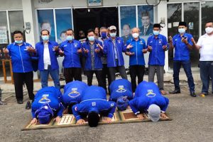 DPC Demokrat Kabupaten Tangerang Sujud Syukur Ditolaknya KLB oleh Kemenkumham