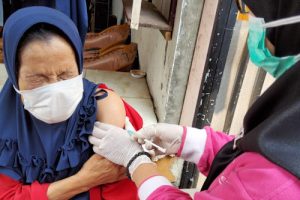 Percepat Vaksinasi Lansia, Dinkes Berikan Layanan Door To Door